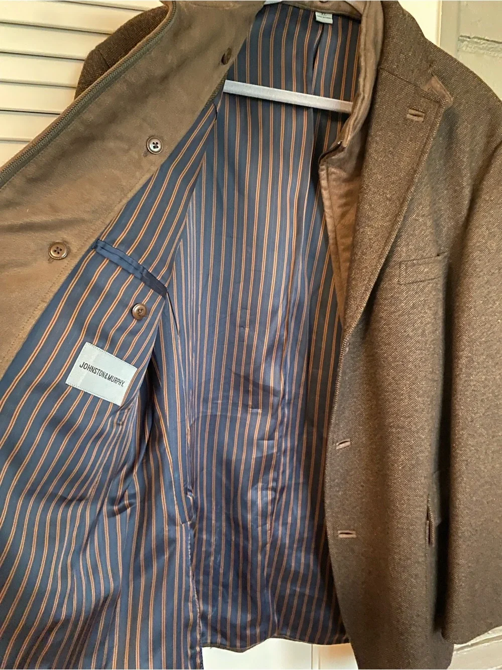 Johnston & Murphy Brown Wool-Blend Blazer with Zip-In Vest - Picture 8 of 12